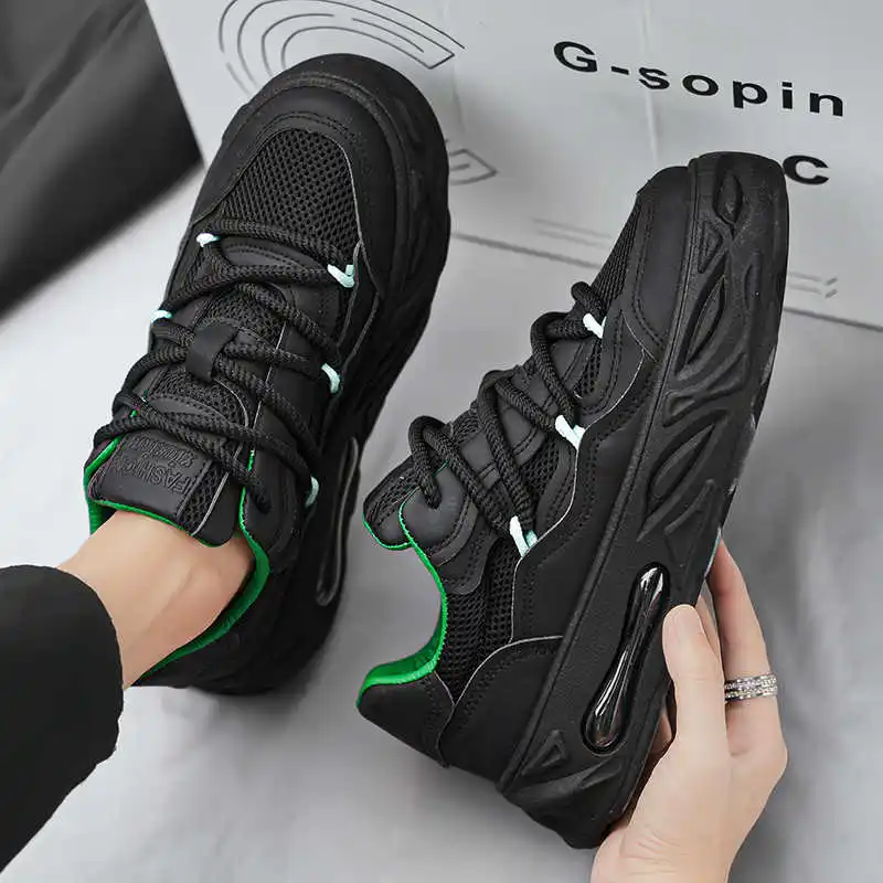 Black Does Not Slip Man's Snea - огляд і ціна Outdoor Sport Brand